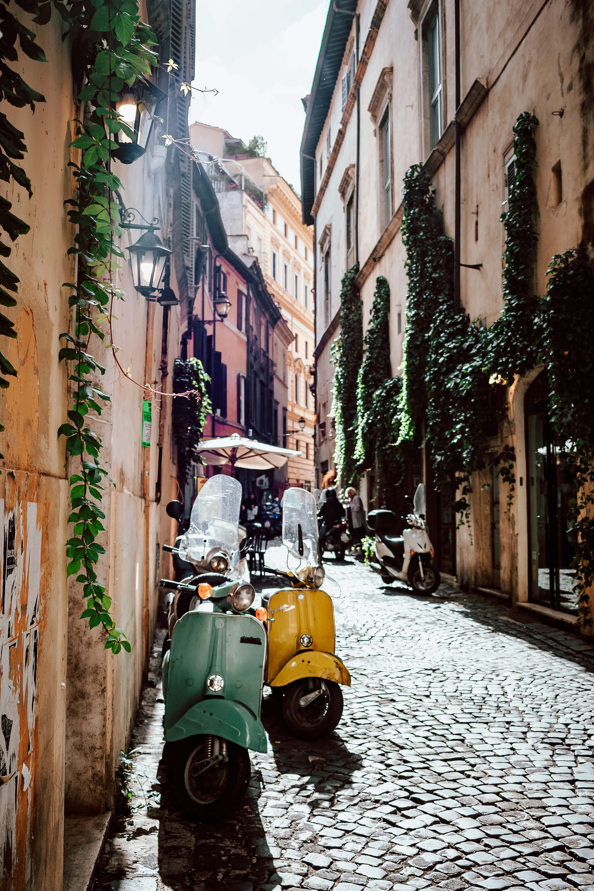 Spaziergang durch die Altstadt von Rom, Städtereise Rom mit Flug & Hotel