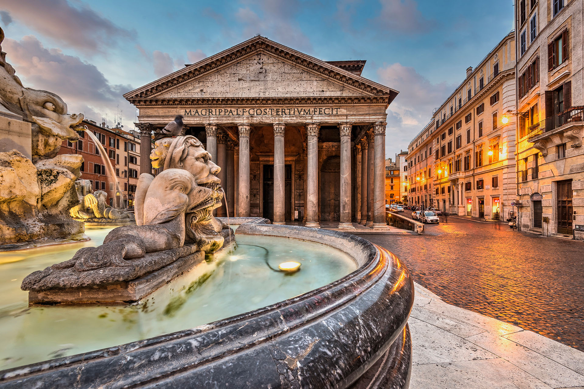 Pantheon und Brunnen an der Piazza della Rotonda, Rom, Italien, Städtereise nach Rom