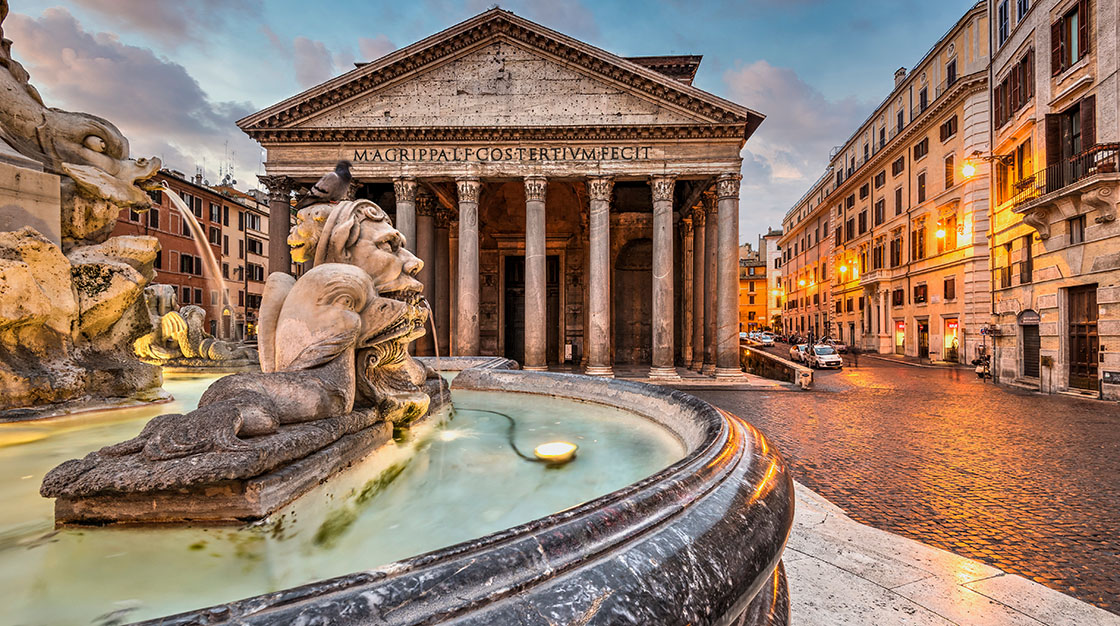 Pantheon und Brunnen an der Piazza della Rotonda, Rom, Italien, Städtereise nach Rom