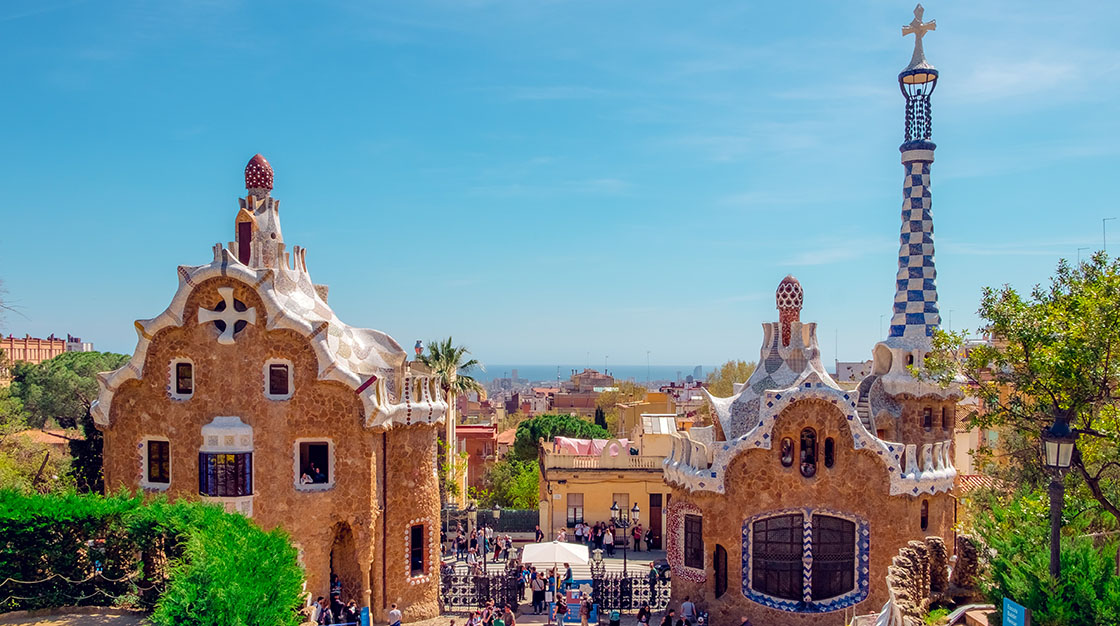 Park Güell in Barcelona, Urlaub in Barcelona, Spanien, historische Sehenswürdigkeiten und Kunst